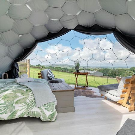 מלון Earby Deerstone Glamping-Pinhaw Beacon Dome Hot Tub מראה חיצוני תמונה