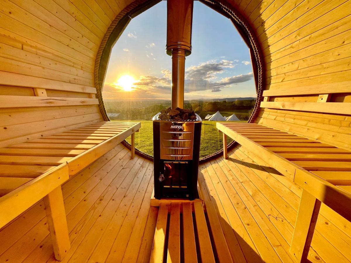 מלון Earby Deerstone Glamping-Pinhaw Beacon Dome Hot Tub מראה חיצוני תמונה