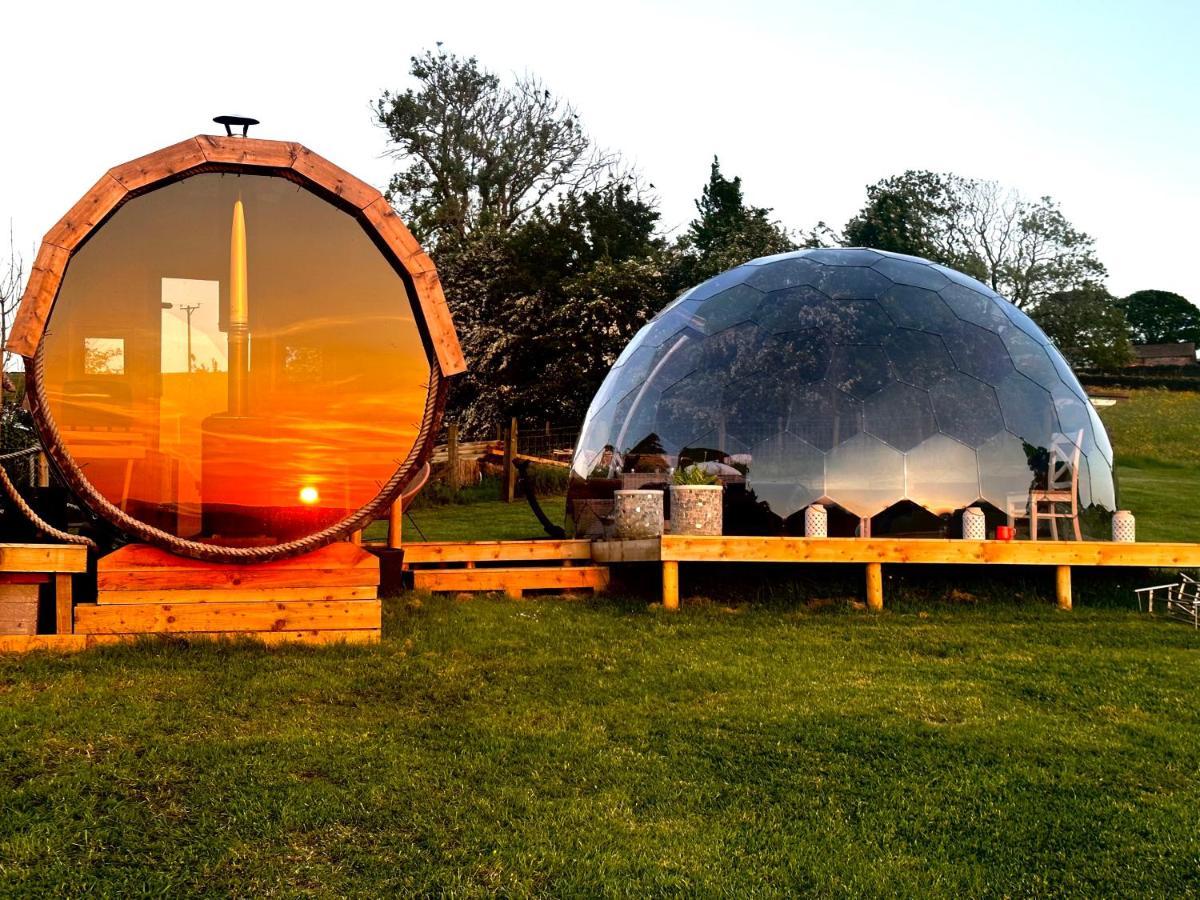 מלון Earby Deerstone Glamping-Pinhaw Beacon Dome Hot Tub מראה חיצוני תמונה