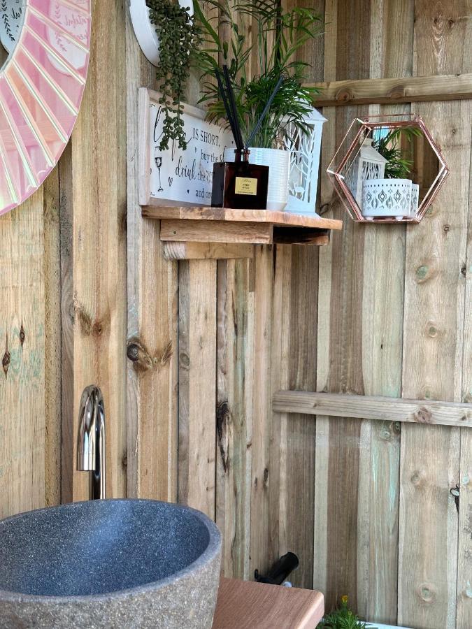 מלון Earby Deerstone Glamping-Pinhaw Beacon Dome Hot Tub מראה חיצוני תמונה