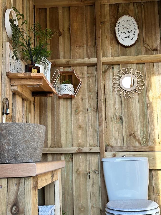 מלון Earby Deerstone Glamping-Pinhaw Beacon Dome Hot Tub מראה חיצוני תמונה